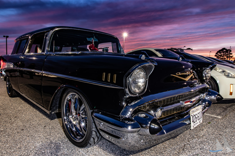 Illustration for article titled Nightmoves Car Show
